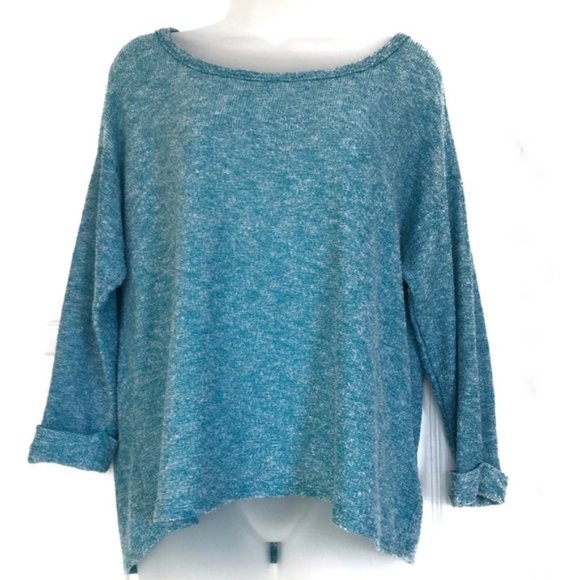 torrid Sweaters - Torrid Light Blue Hi-Lo Knit Crew Neck Sweater EUC